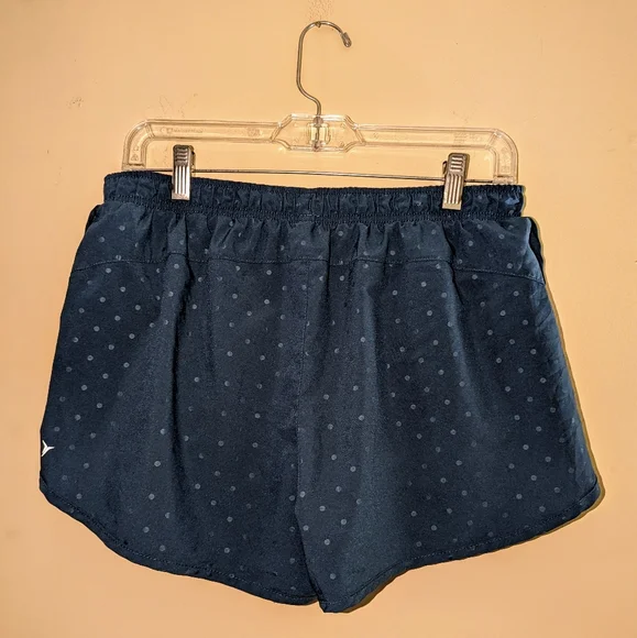 Old Navy Active Shorts Size Medium - Picture 3 of 3